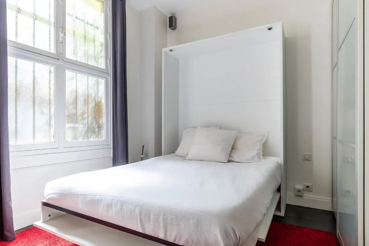 Appartement Studio Sur Les Quais De Seine Paris France